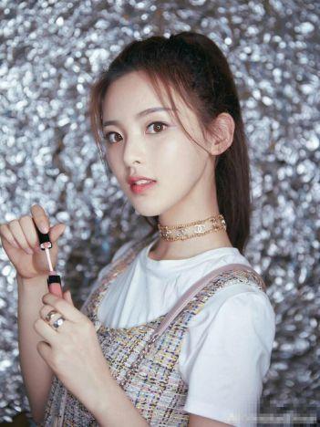 杨超越最新爆料孟美云,孟美云背后的惊人故事！”